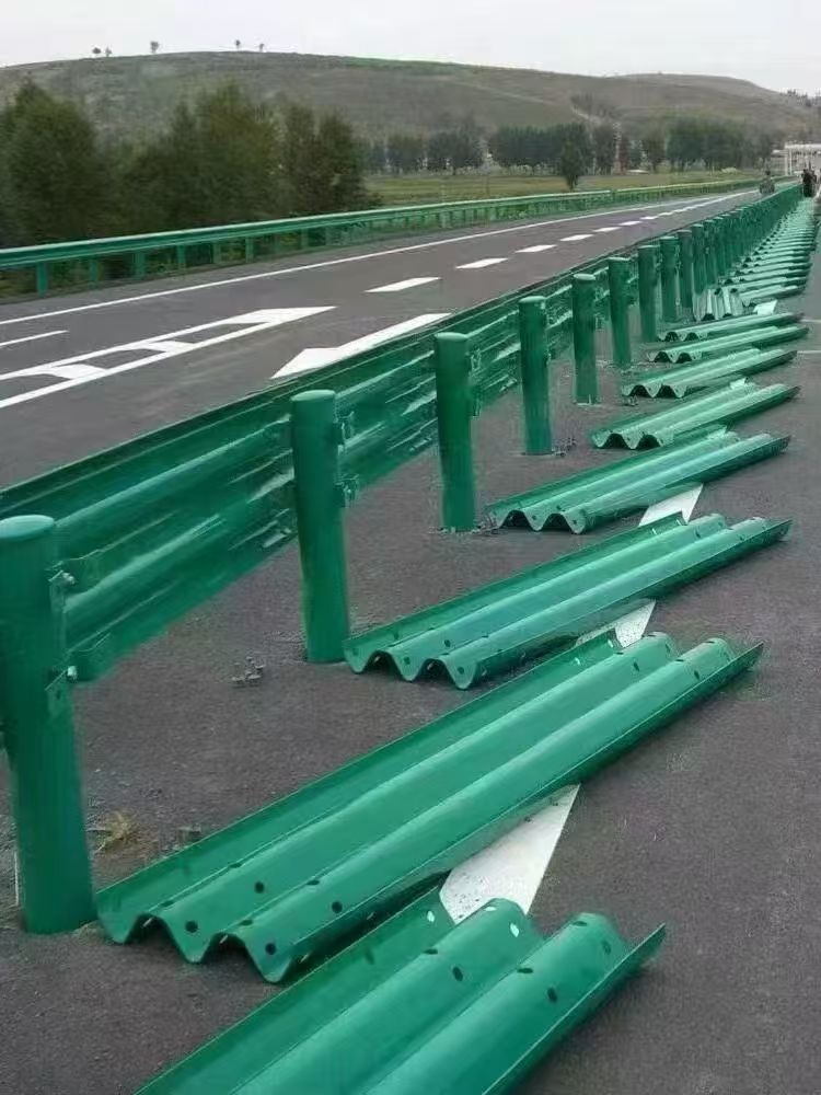 菏泽波形护栏